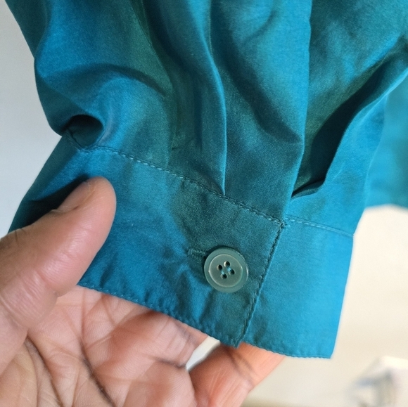 Vintage Jordan 100% Silk Blouse Women Sz 12 Blue Long Sleeves Embroidered - Picture 11 of 13
